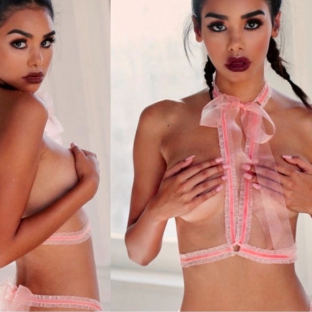 NWT REVOLVE Daydream Nation Princess Necklace Harness Blush One Size - Picture 5 of 12